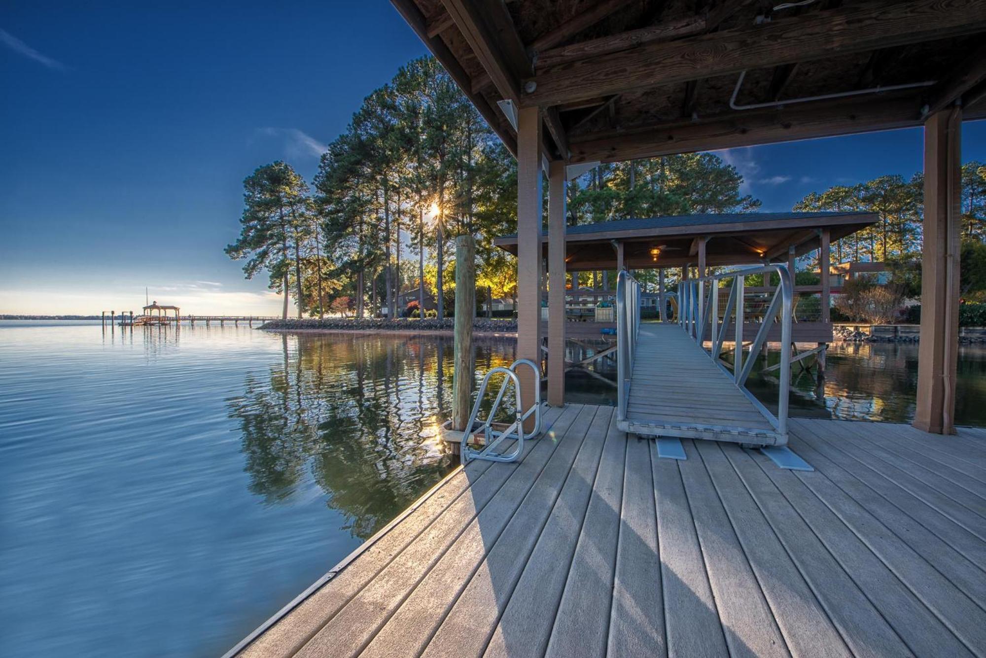 Lake Norman Playaway ムアズビル エクステリア 写真
